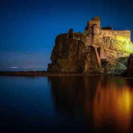 Malavoglia Suite 18 Aci Castello Exterior foto