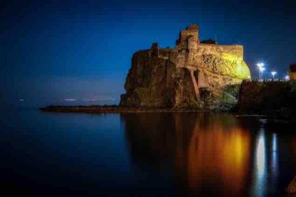Malavoglia Suite 18 Aci Castello Exterior foto